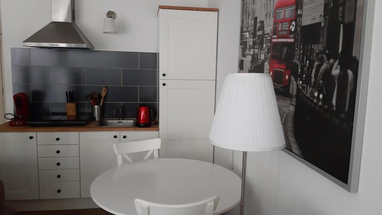Brussels Louise Studio Apartment Luaran gambar
